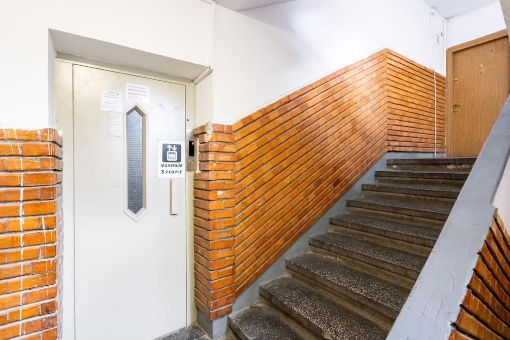 Apartament Stunning Views 2Br Midtown Flat - Charming Balcony Bukareszt Zewnętrze zdjęcie